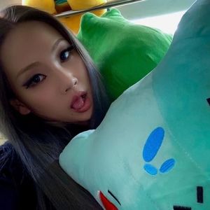 Meet your Posher, Cynthia